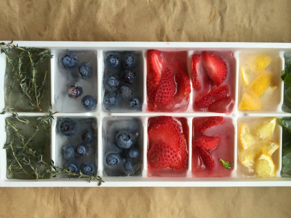 15 Smart Ways to Use an Ice Cube Tray for Meal Prepping and More